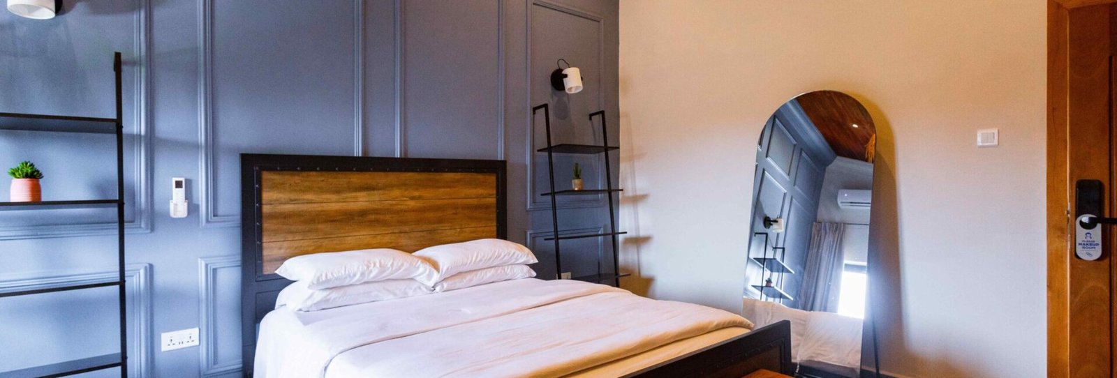 Standard Queensize (Room 7)