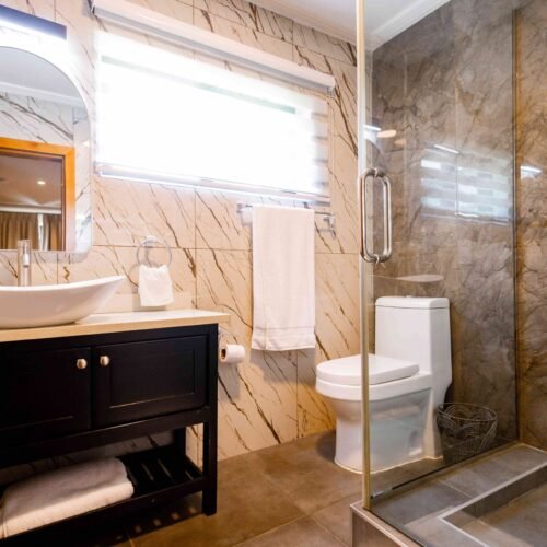 Standard Queensize (Room 11)